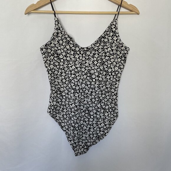 Black & White Floral Print Bodysuit With Spaghetti Straps By Gaze XS Size Polyes - Picture 7 of 8